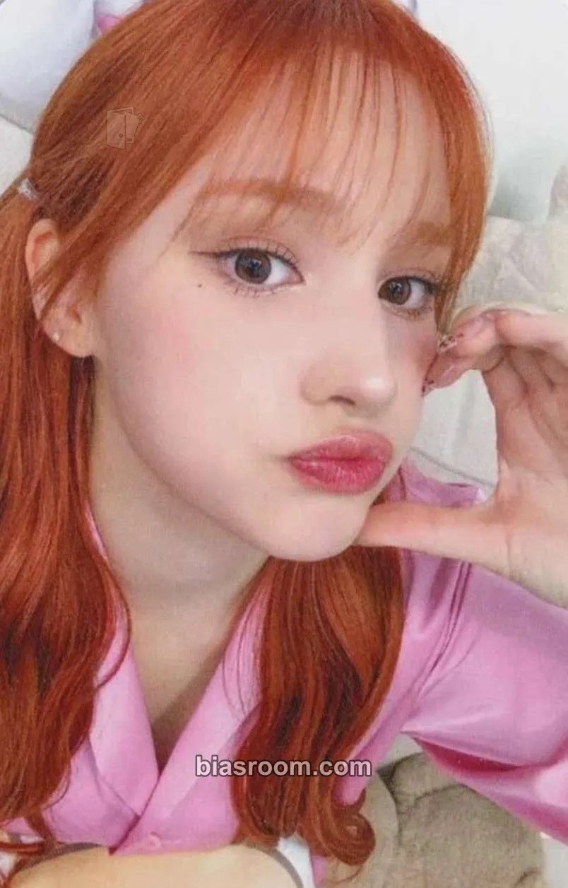 Huening Bahiyyih TIPI-TAP Photocard - Kep1er - Kep1er K-pop photocard