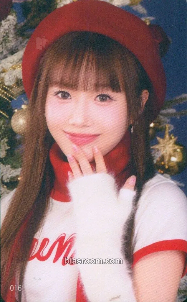 Keiko 2024 ME:ICONIC Sweet Holiday Photocard - ME:I - ME:I K-pop photocard