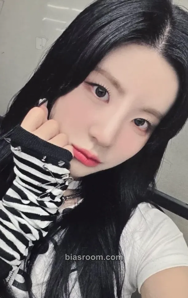 Seline Sweetie but Saltie Photocard - cignature - cignature K-pop photocard
