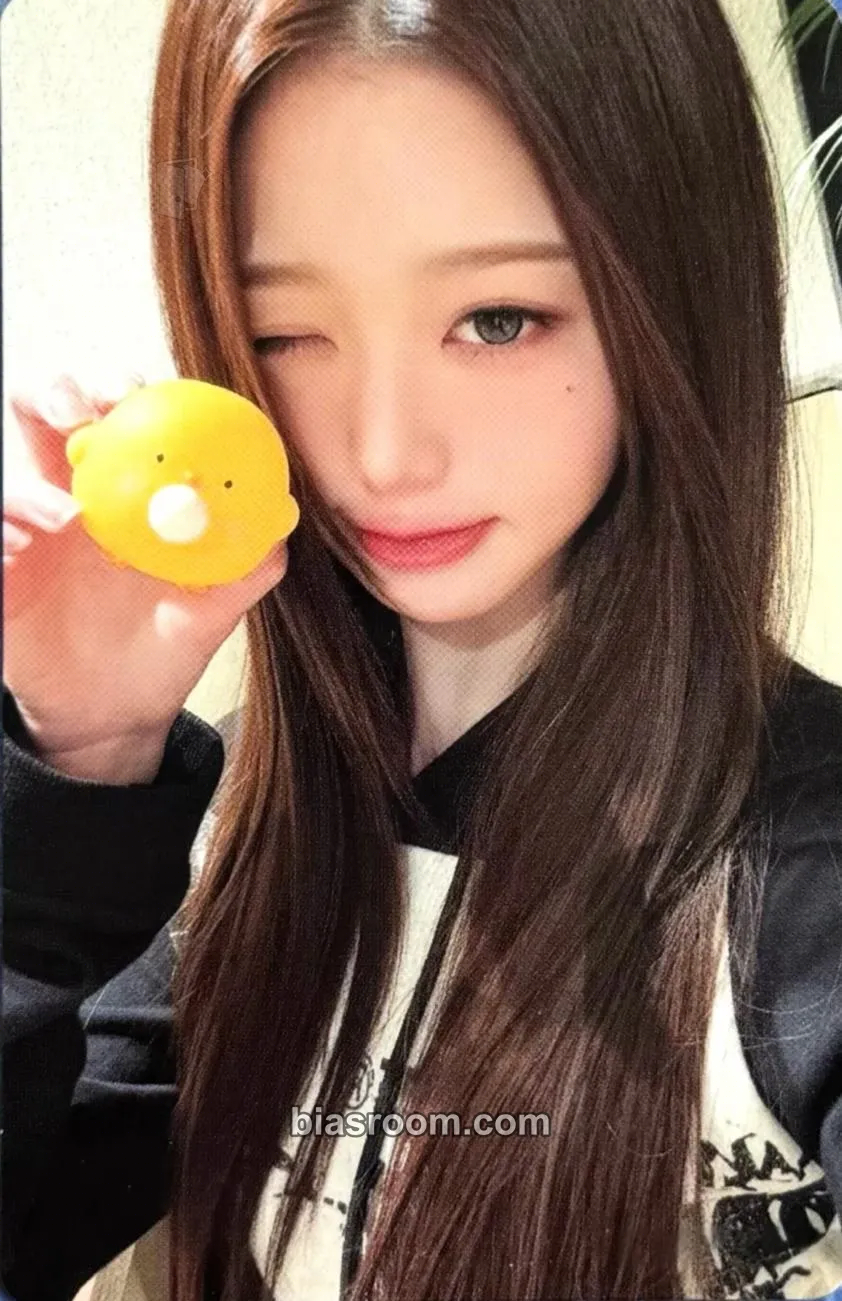Wonyoung REVIVE+ Photocard - IVE - IVE K-pop photocard