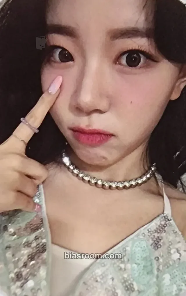 ARTBEAT v - Haeun - Magic Album album photocard