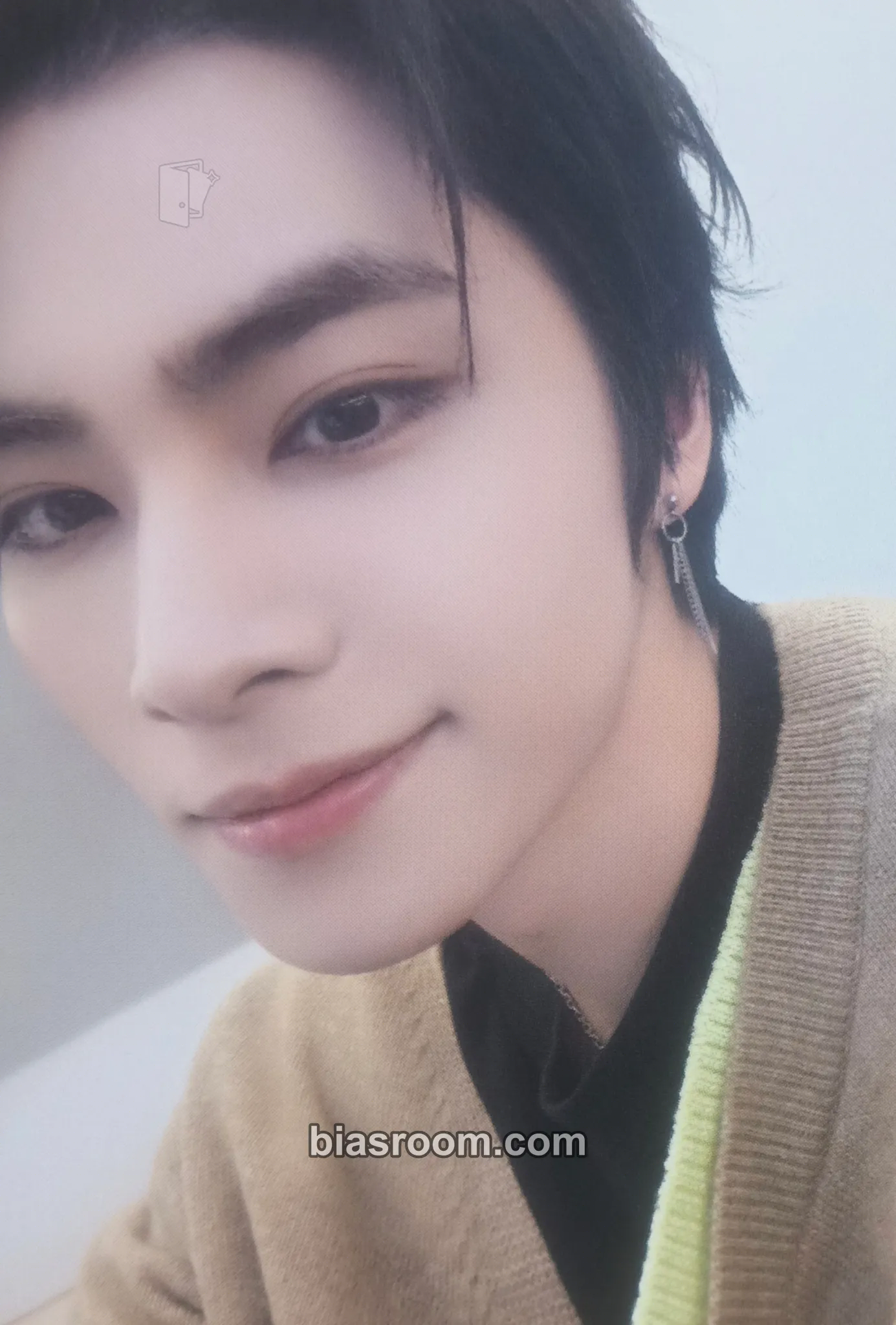 Xiaojun Eternal White Photocard - WayV - WayV K-pop photocard