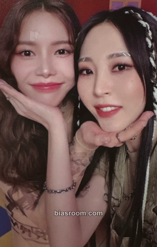 MAMAMOO - Solar & Moonbyul - ACT 1, SCENE 1 Album merch photocard photocard binder photocard set