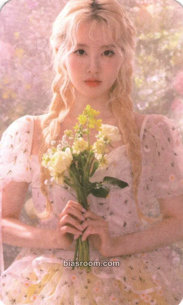 Sieun STAYC x CELLUVER Photocard - STAYC - STAYC K-pop photocard