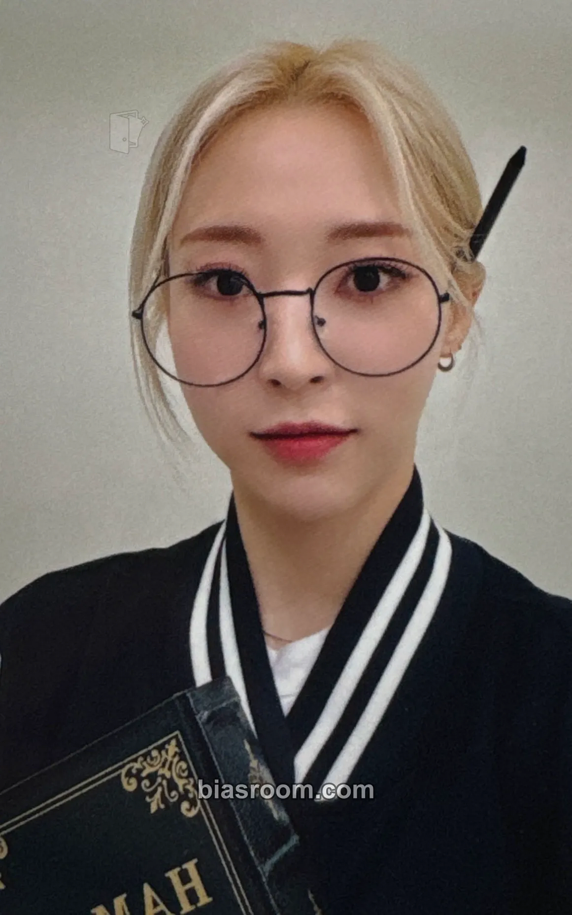 Moonbyul Starlit of Muse Photocard - MAMAMOO - MAMAMOO K-pop photocard