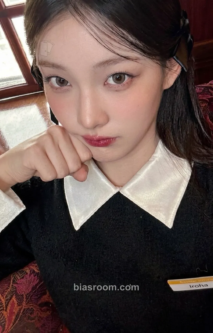 Iroha Sunday Morning Photocard - ILLIT - ILLIT K-pop photocard