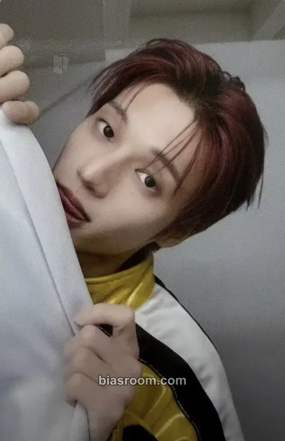 Wooyoung ANITEEZ IN COLOR Photocard - ATEEZ - ATEEZ K-pop photocard