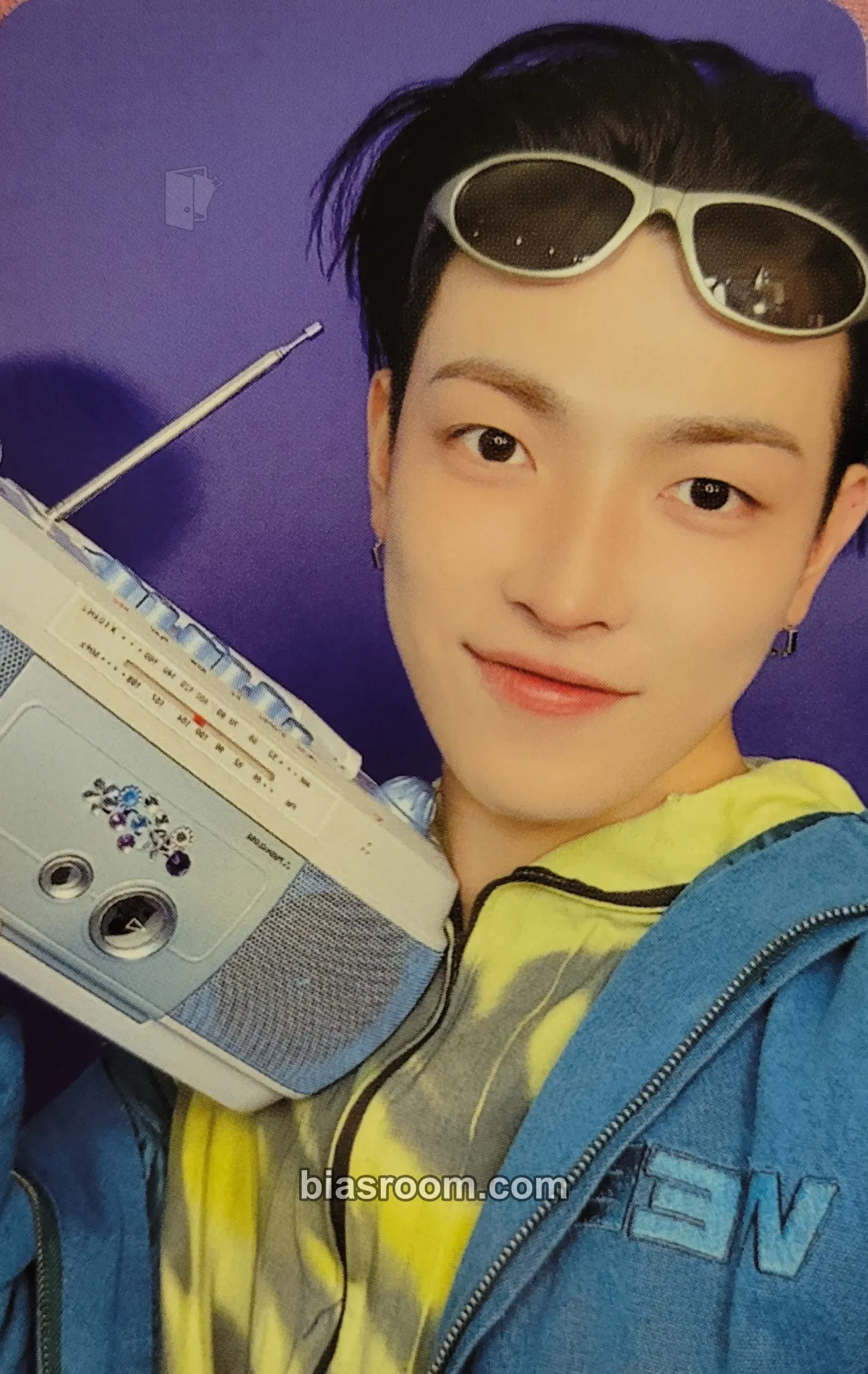 Hongjoong ANITEEZ IN COLOR Photocard - ATEEZ | Bias Room