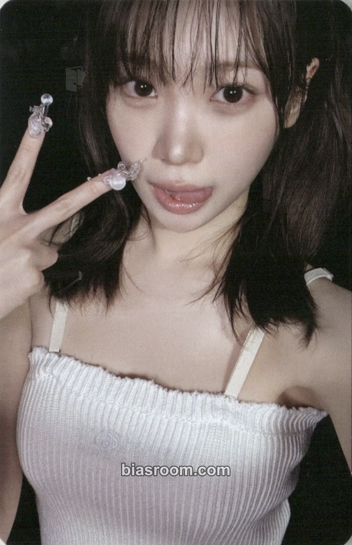 Kim Chaewon PUREFLOW pt.1 Photocard - LE SSERAFIM - LE SSERAFIM K-pop photocard