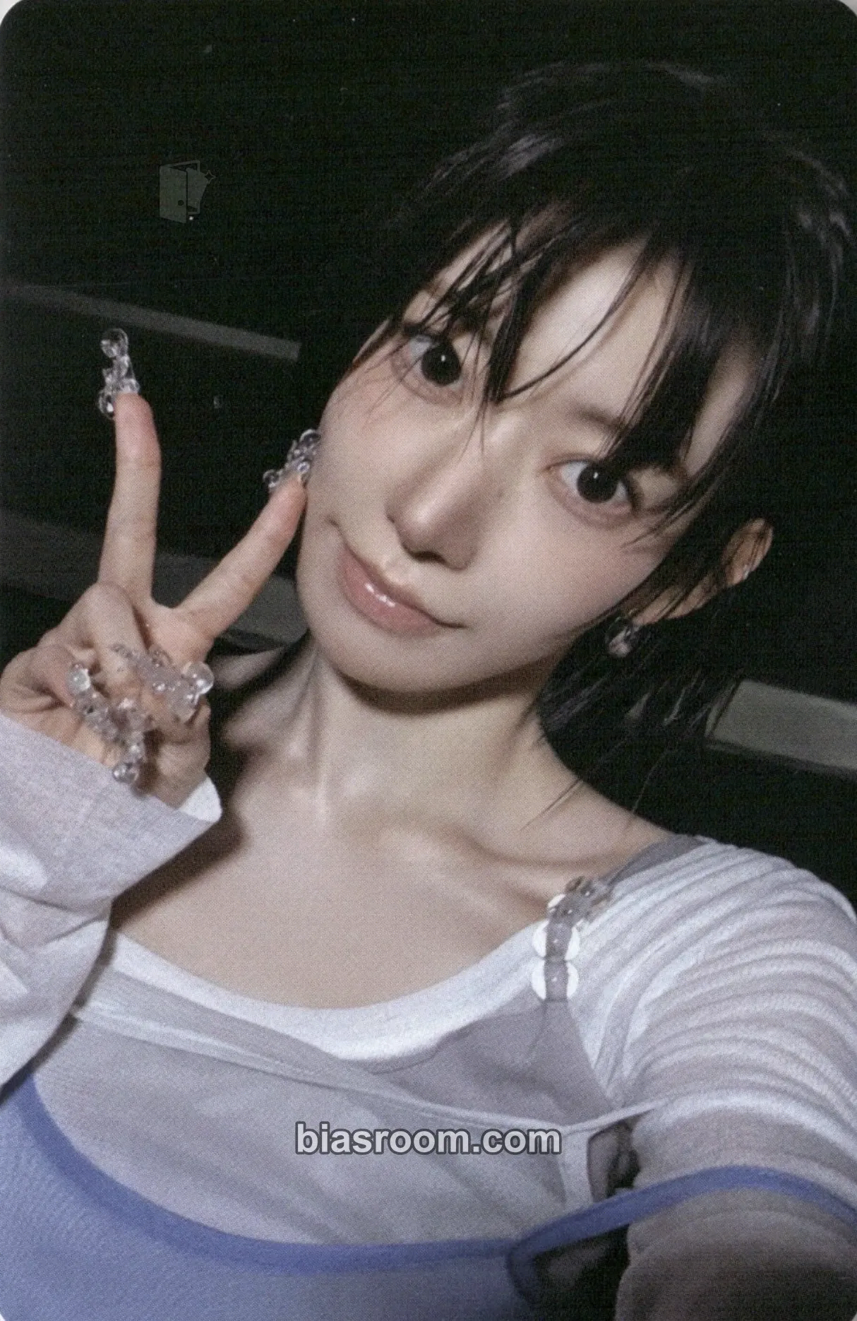 Sakura PUREFLOW pt.1 Photocard - LE SSERAFIM - LE SSERAFIM K-pop photocard