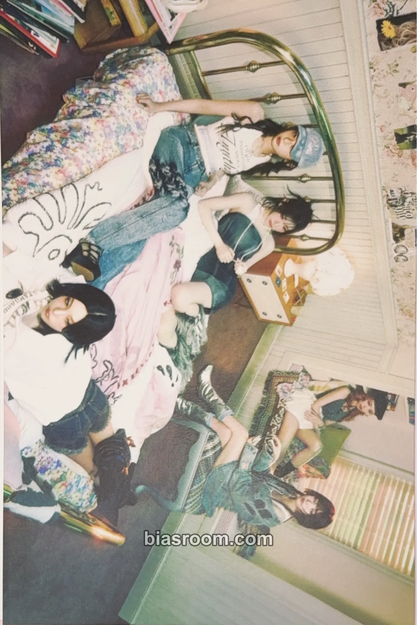 Girls Will Be Girls Photocard - ITZY - ITZY K-pop photocard
