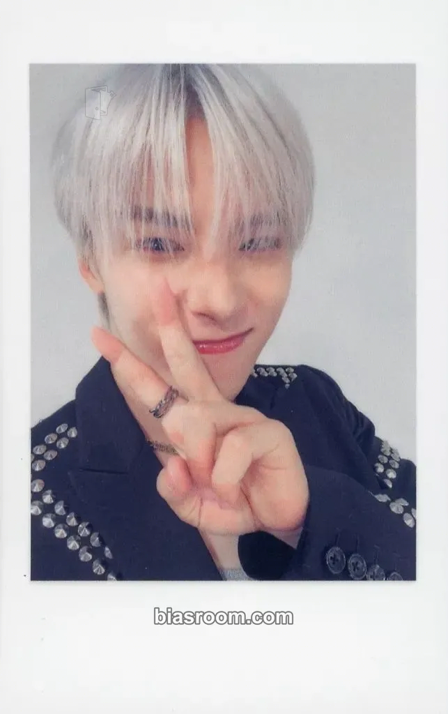 Takumi Kawanishi JO1 CALENDAR 2025 Photocard - JO1 - JO1 K-pop photocard