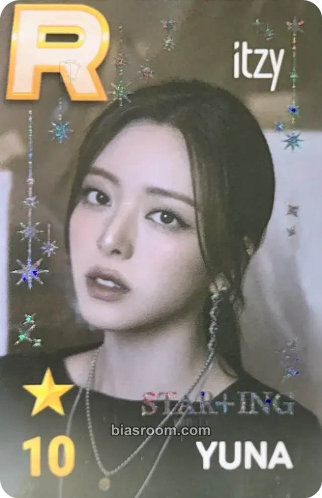 ITZY - Yuna - GOLD Album superstar STAR+ING pvc card