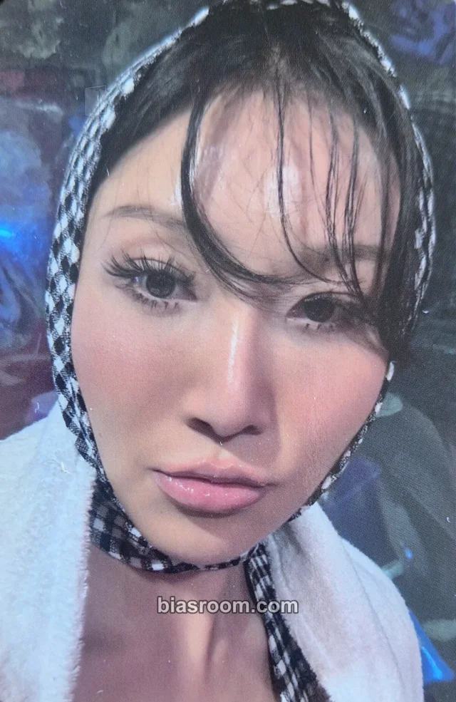 MAMAMOO - Hwasa - So Cute Album merch photocard photobook
