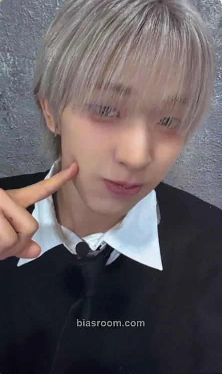 Tomoya Beat-Boxer Photocard - NEXZ - NEXZ K-pop photocard