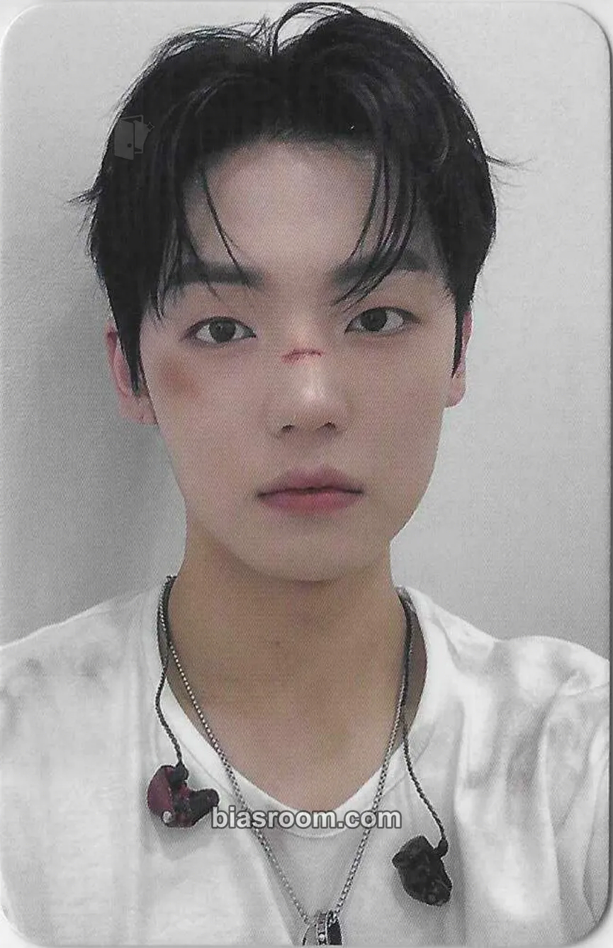 Kang Yuchan Champagne Poppin' Photocard - A.C.E - A.C.E K-pop photocard