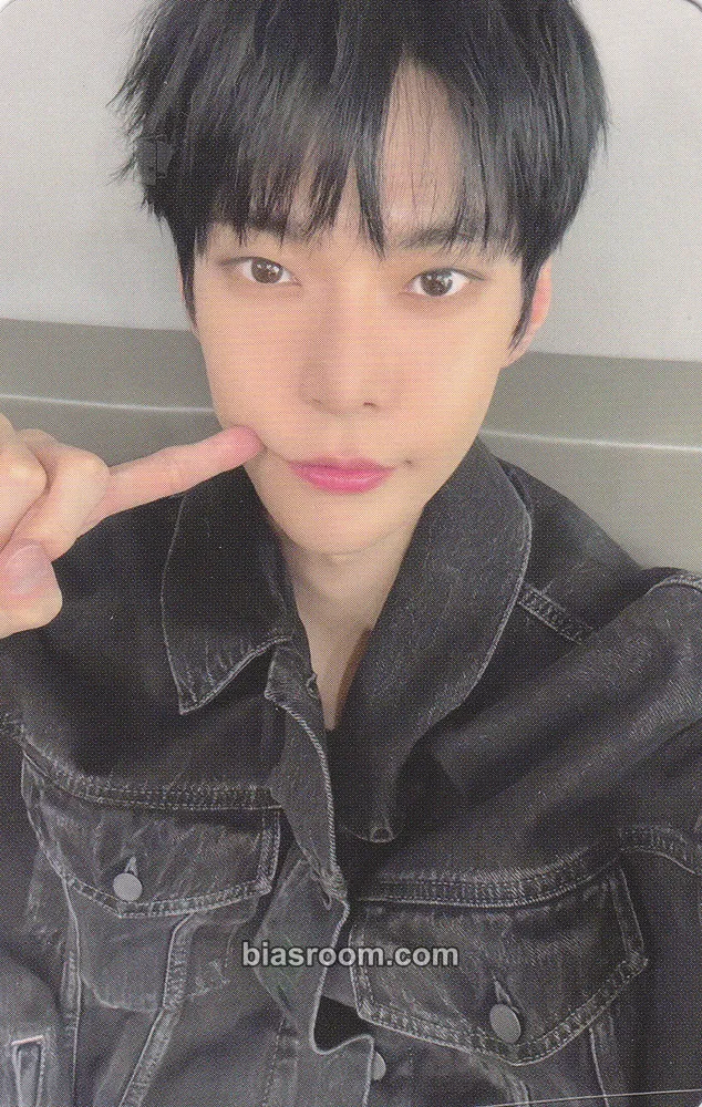 Doyoung 2 BADDIES MD Photocard - NCT 127 - NCT 127 K-pop photocard
