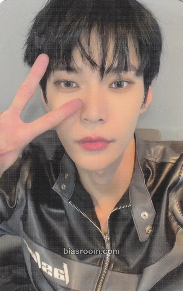 Doyoung 2 BADDIES MD Photocard - NCT 127 - NCT 127 K-pop photocard