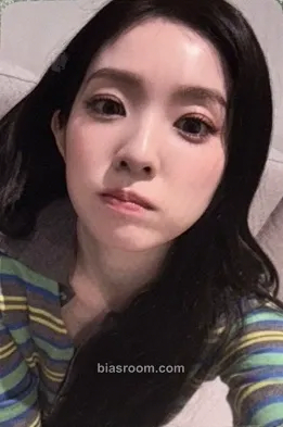 Irene Tilt Photocard - Red Velvet - Red Velvet K-pop photocard