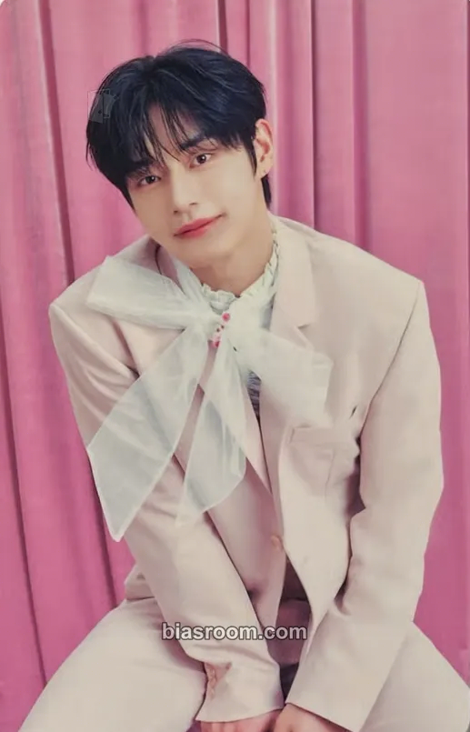 Jiwoong 2024 Fan-con in Japan Photocard - ZEROBASEONE - ZEROBASEONE K-pop photocard