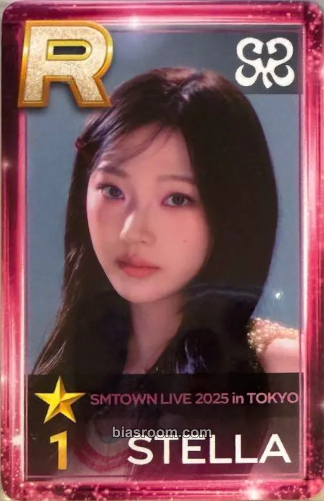Stella SMTOWN Live 2025 Photocard - Hearts2Hearts - Hearts2Hearts K-pop photocard