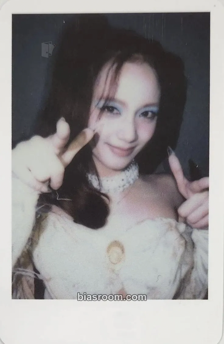 Jisoo AMORTAGE (Jisoo solo) Photocard - BLACKPINK - BLACKPINK K-pop photocard