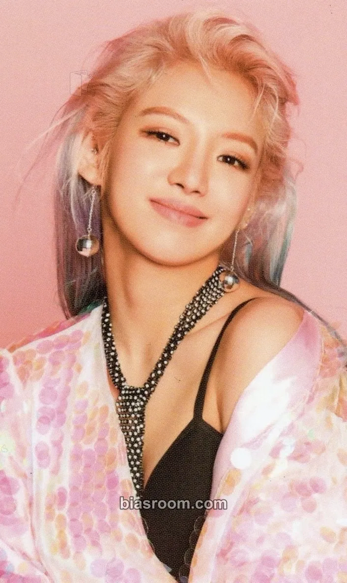 Hyoyeon Holiday to Remember - 10th Anniversary Concert Photocard - Girls' Generation - Girls' Generation K-pop photocard