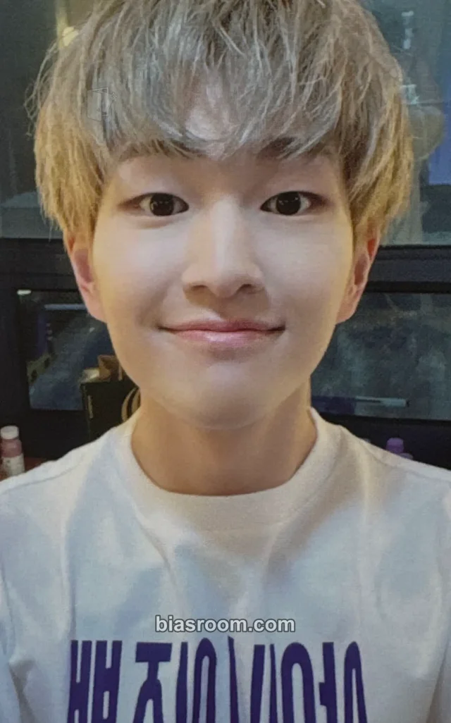 SHINee - Onew - SHINee X Jinro Event merch photocard magnet and sticker set brand collaboration jinro