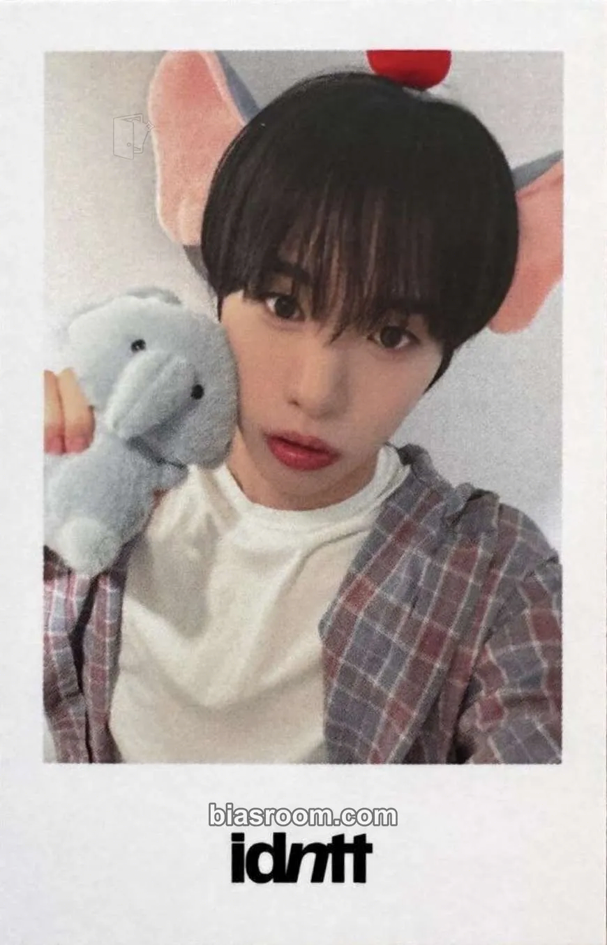Choi TaeIn yesweare Photocard - idntt - idntt K-pop photocard