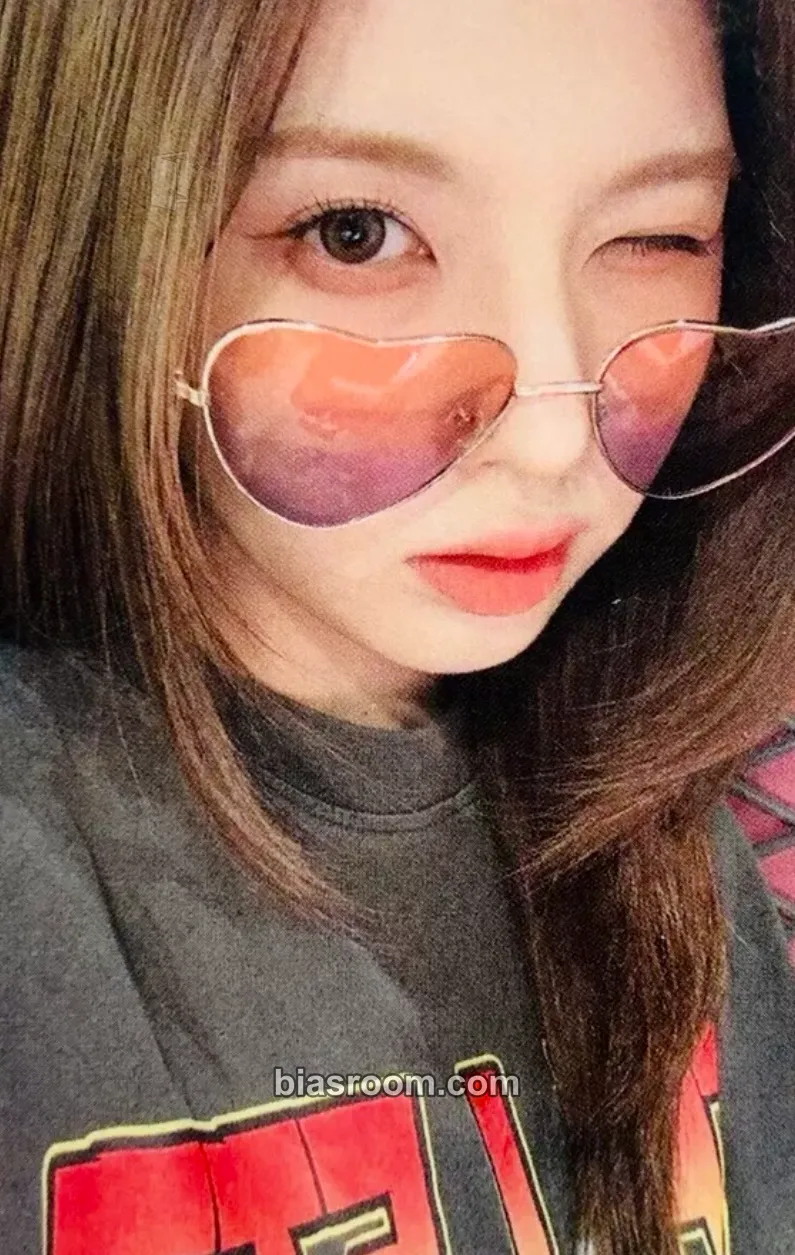 Bae A Midsummer’s NMIXX’s Dream Photocard - NMIXX - NMIXX K-pop photocard