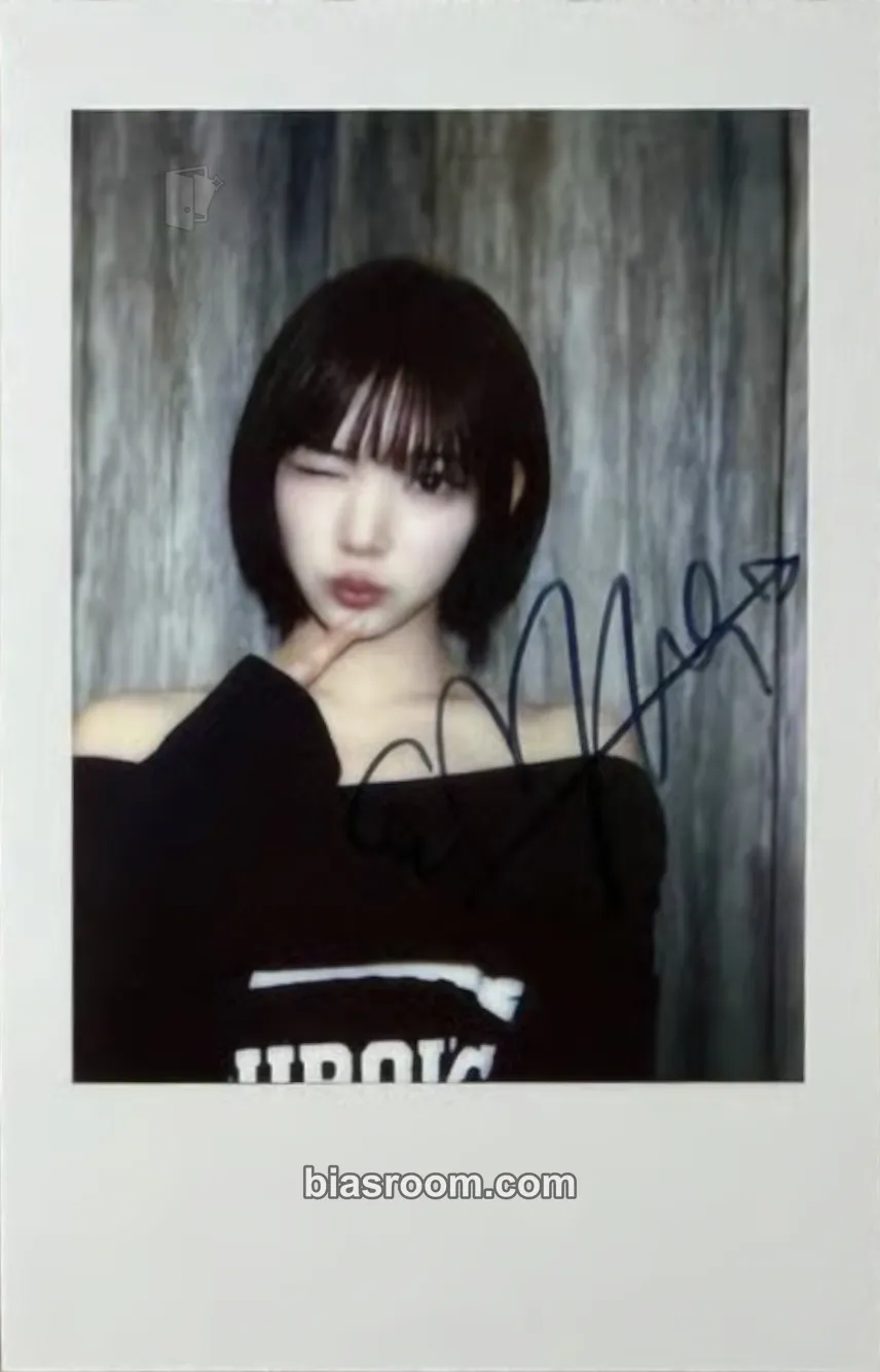 Jiwoo FOCUS Photocard - Hearts2Hearts - Hearts2Hearts K-pop photocard