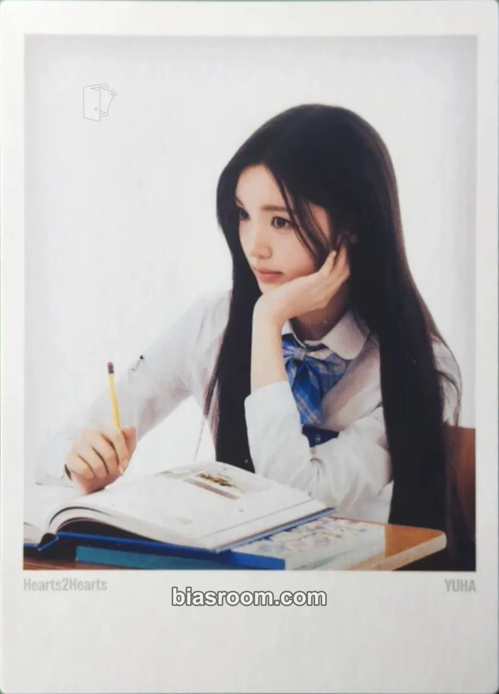 Yuha TELECA 2025 Kpop Rookie Photocard - Hearts2Hearts - Hearts2Hearts K-pop photocard