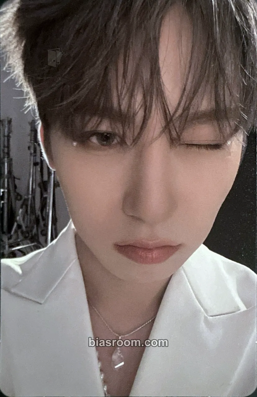 Keonhee La Dolce Vita Photocard - ONEUS - ONEUS K-pop photocard