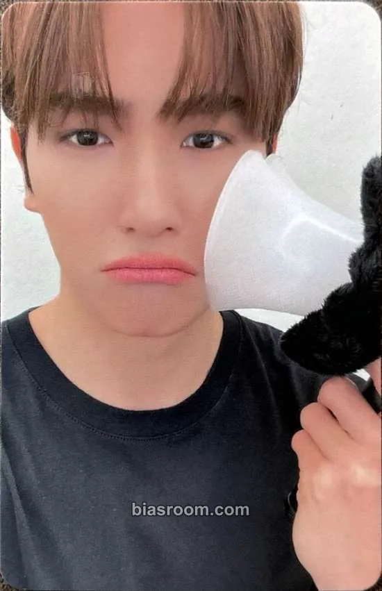 Hyunjae 2nd World Tour: Zeneration Photocard - THE BOYZ - THE BOYZ K-pop photocard