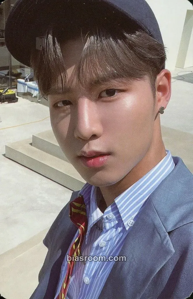Kyungho RE:BORN Photocard - TO1 - TO1 K-pop photocard