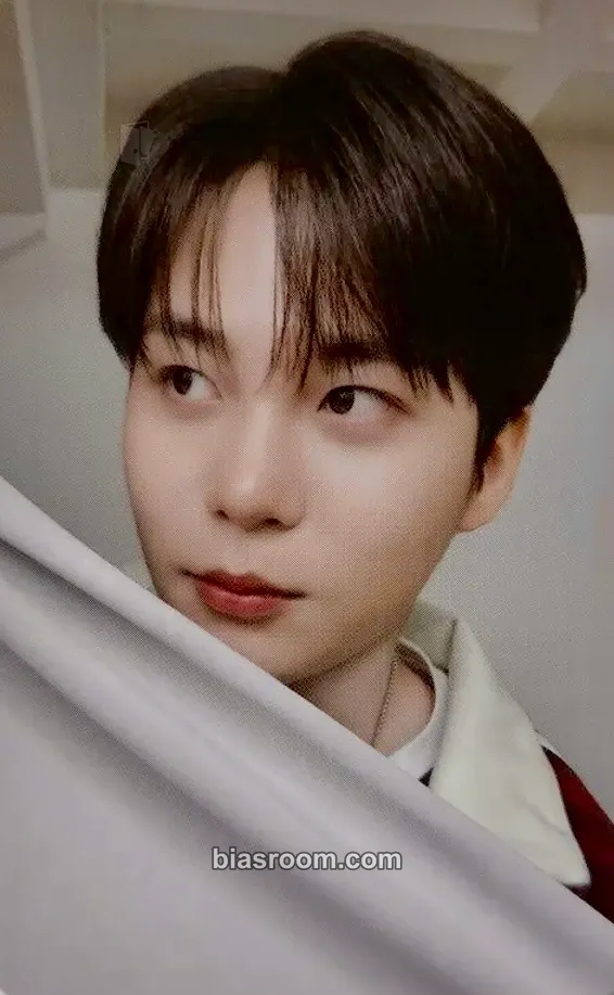 Jongho ANITEEZ IN COLOR Photocard - ATEEZ - ATEEZ K-pop photocard