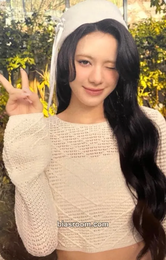 Nina Good Girl But Not For You Photocard - NiziU - NiziU K-pop photocard