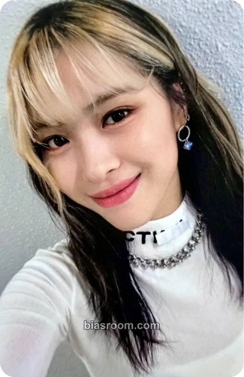 Ryujin Crazy in Love Photocard - ITZY - ITZY K-pop photocard