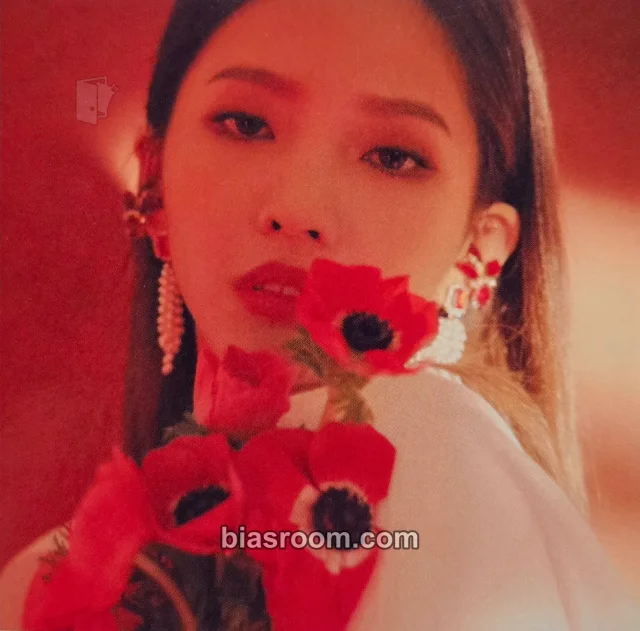 i-dle - Soyeon - I Made Album sticker album inclusion
