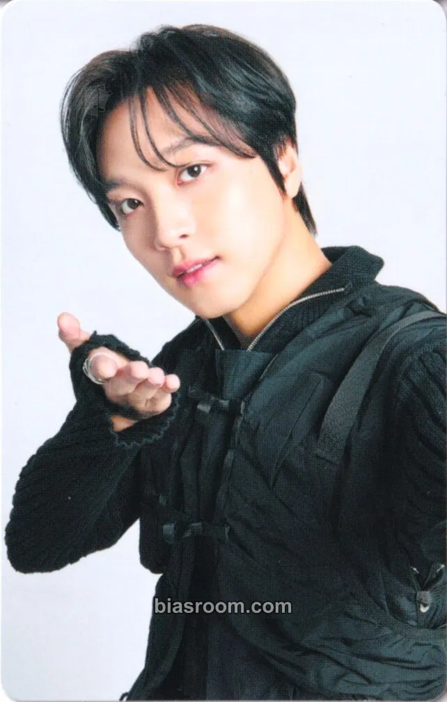Haechan Neo City: The Momentum (NCT127 4th Tour) Photocard - NCT 127 - NCT 127 K-pop photocard