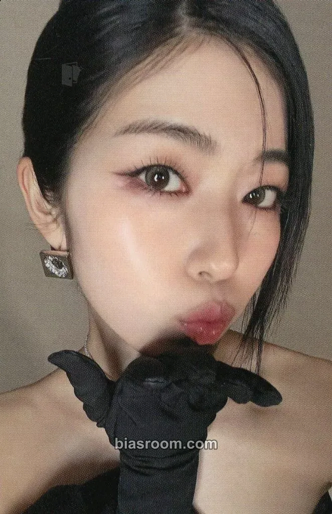 Yuuki EXTREME DIAMOND Photocard - IS:SUE - IS:SUE K-pop photocard