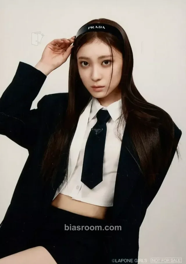 IS:SUE - Rin - 1st IS:SUE Album is:sue official store purchase benefit photo print