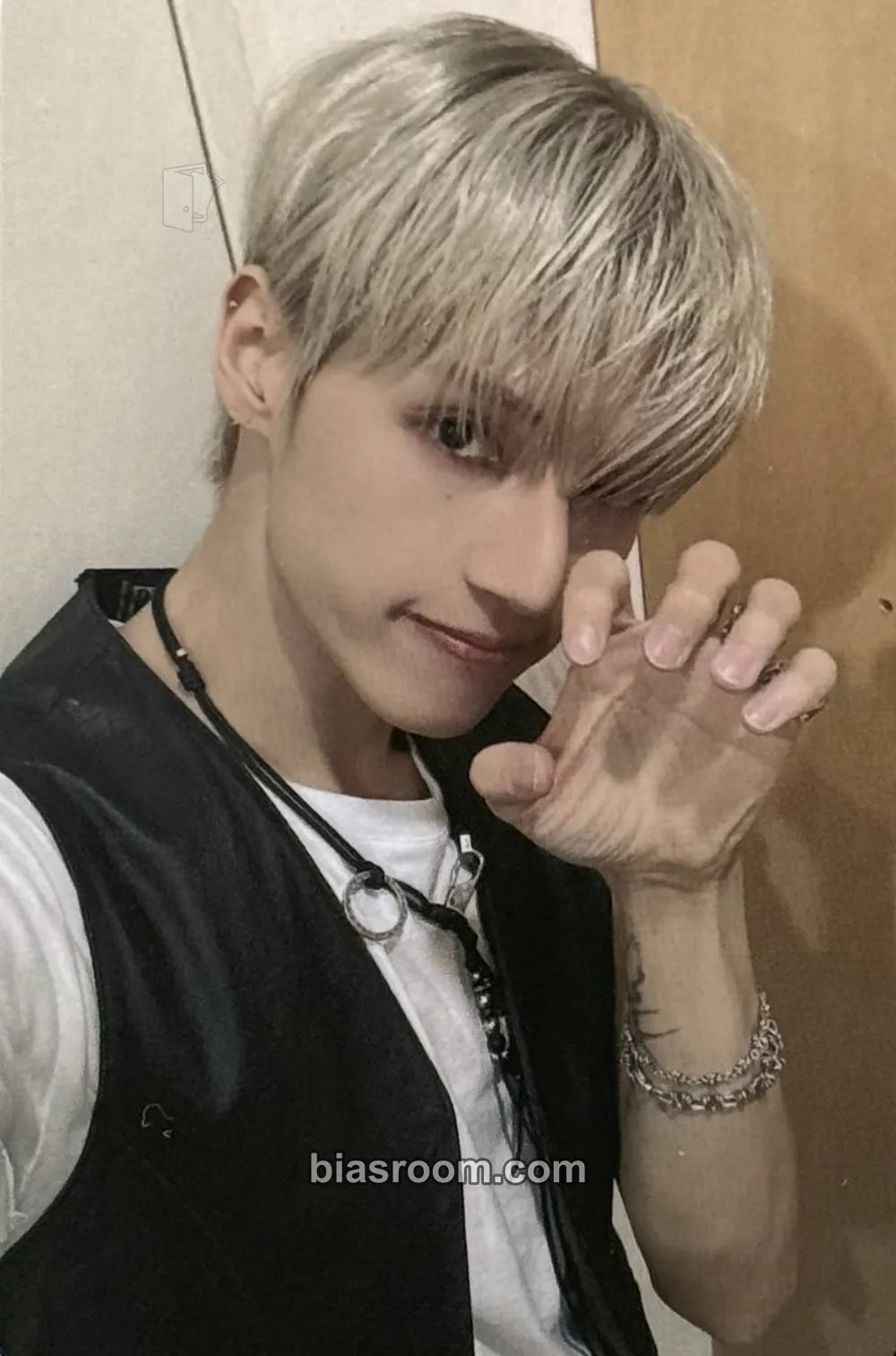 Wooyoung Towards The Light : Will to Power in Cinema Photocard - ATEEZ - ATEEZ K-pop photocard
