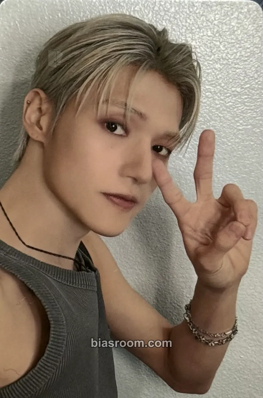 Wooyoung Towards The Light : Will to Power in Cinema Photocard - ATEEZ - ATEEZ K-pop photocard