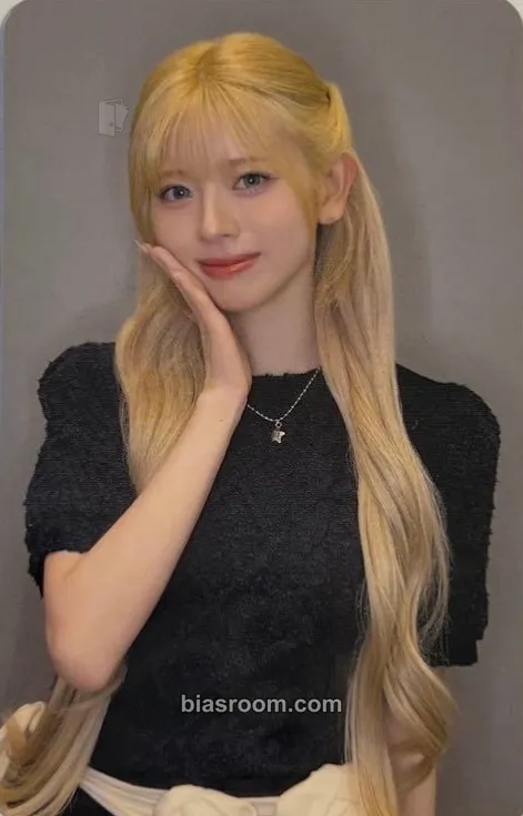 Riku Good Girl But Not For You Photocard - NiziU - NiziU K-pop photocard