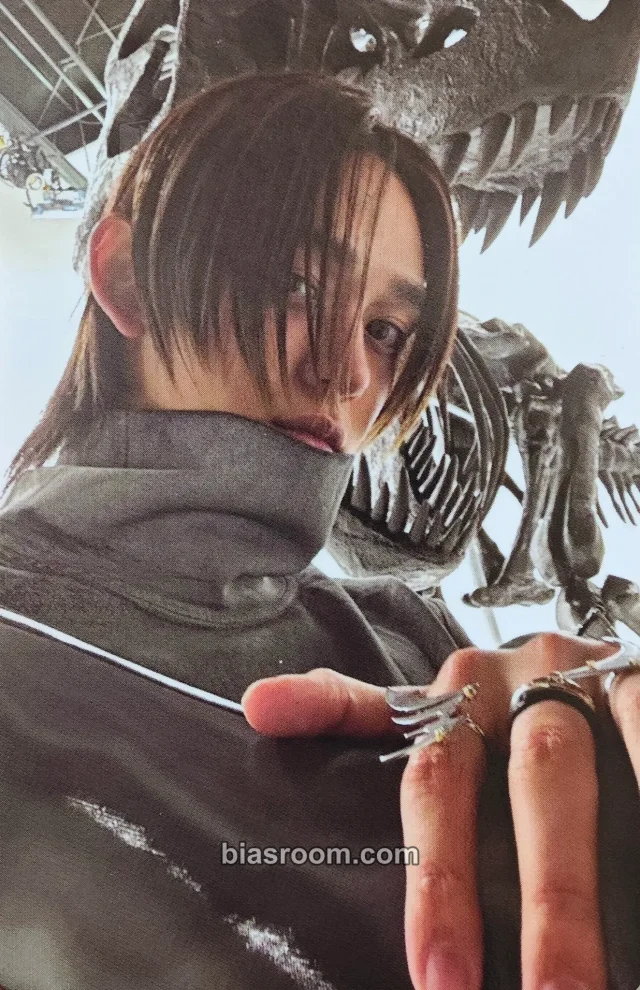 Lucas - Lucas - Renegade Album A version solo album album photocard