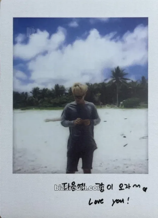 iKON - DK - iKON Summertime in Hawaii Other polaroid set photo set polaroid merch inclusion horizontal