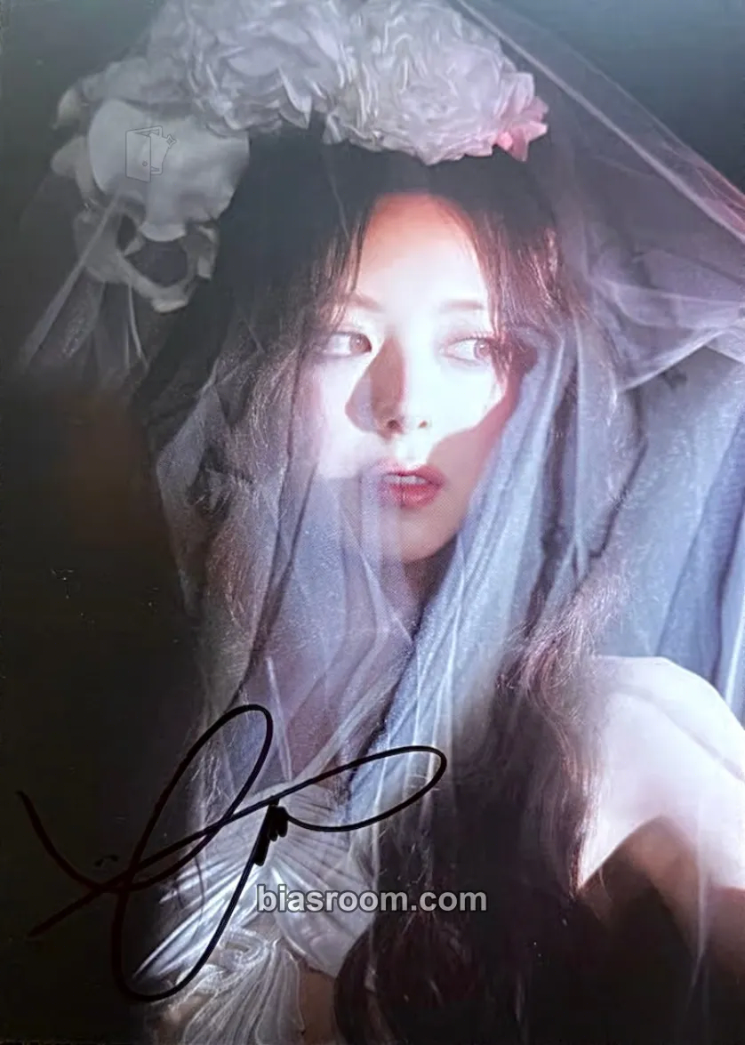 Yuna Motto Photocard - ITZY - ITZY K-pop photocard
