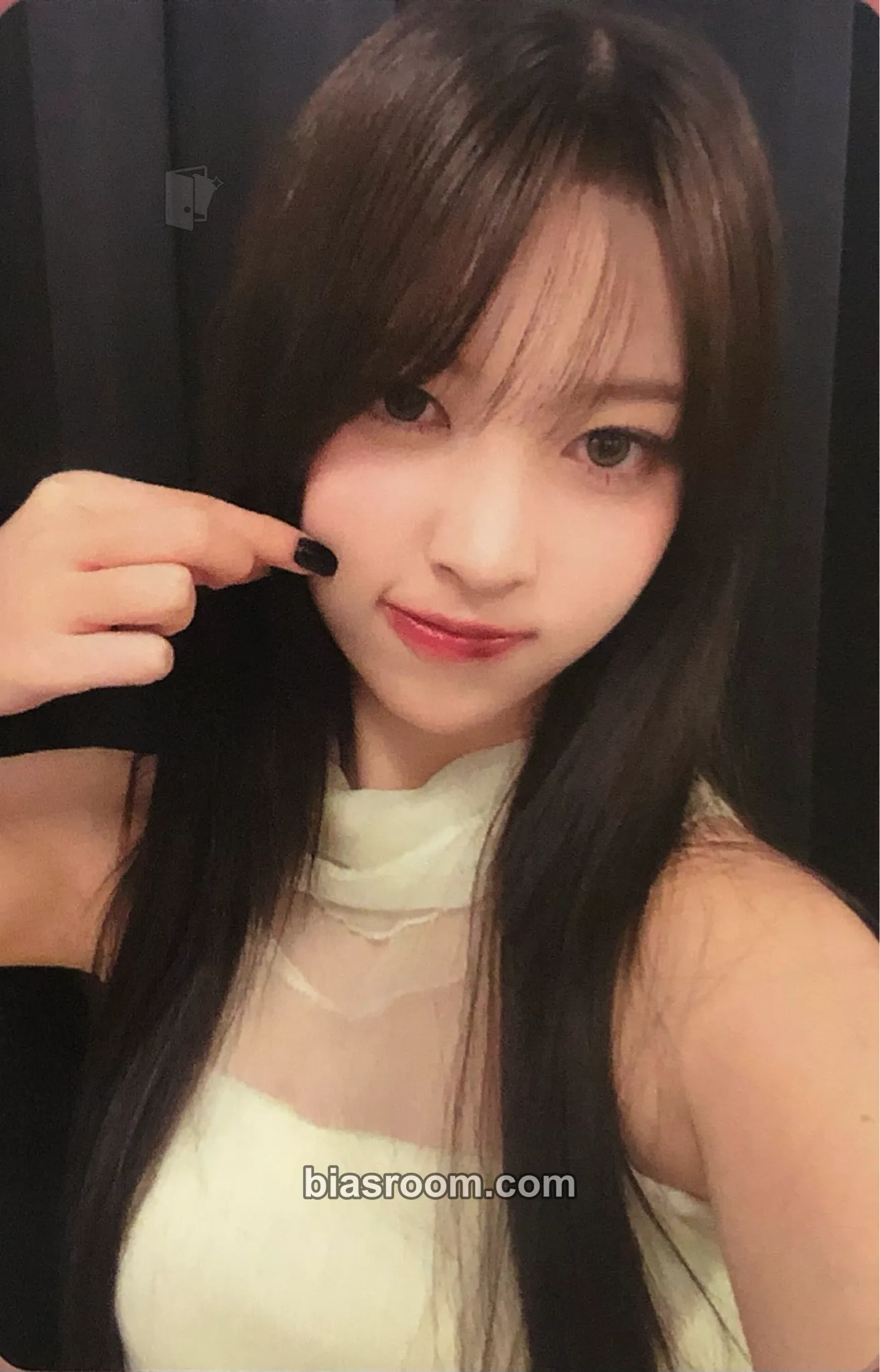 May Glow Up Photocard - RESCENE - RESCENE K-pop photocard