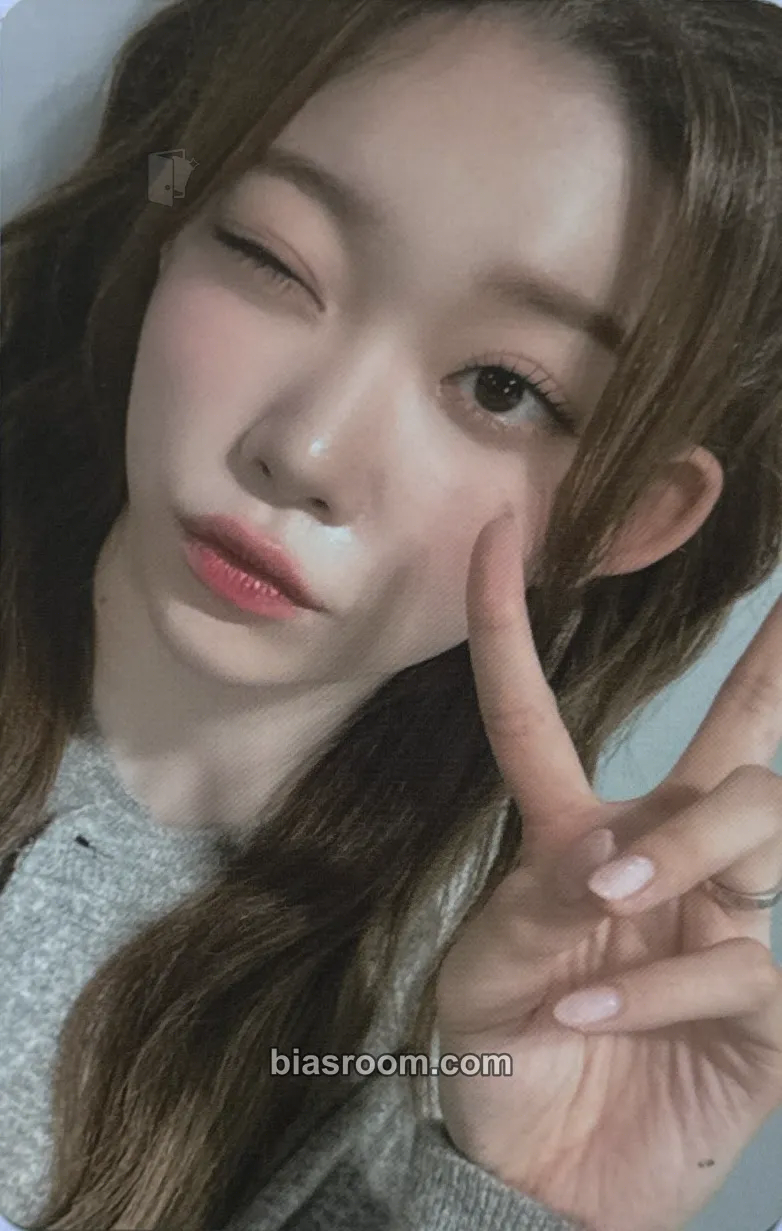 Tsuki The Billage of Perception: Chapter Three Photocard - Billlie - Billlie K-pop photocard
